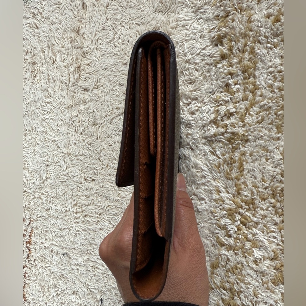Louis Vuitton Brown Textured Leather Accessory - Picture 11 of 16